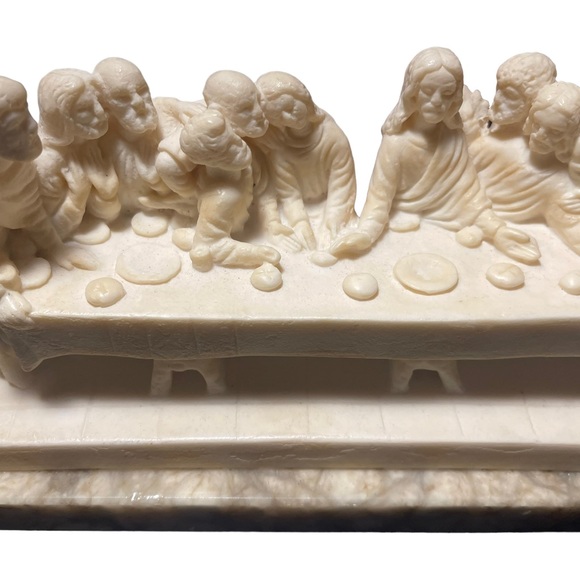 Vintage Mid Century Alabaster Last Supper carved statue on Marble Italy - Picture 5 of 10